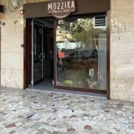 And Private Bathroom Between Mondello Beach And Old Town! Free Park! منزل للإقامة باليرمو